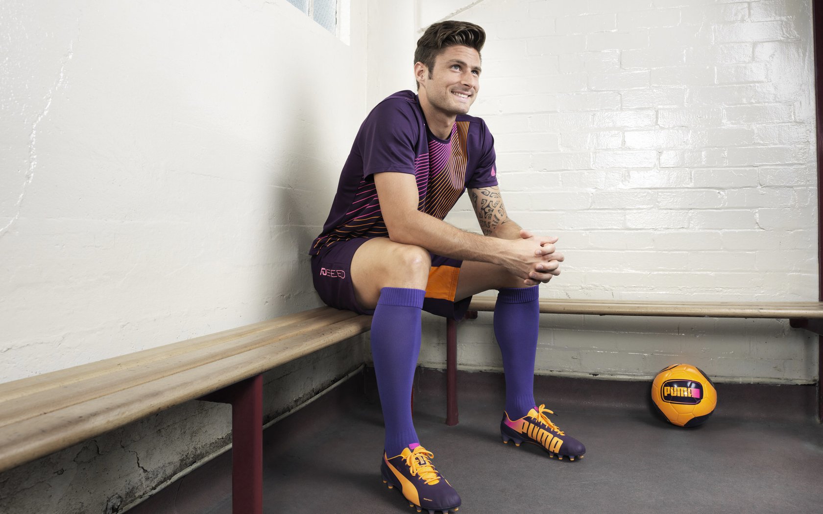 九游体育娱乐-国足比赛压力应对机制，国足赢的三个方案