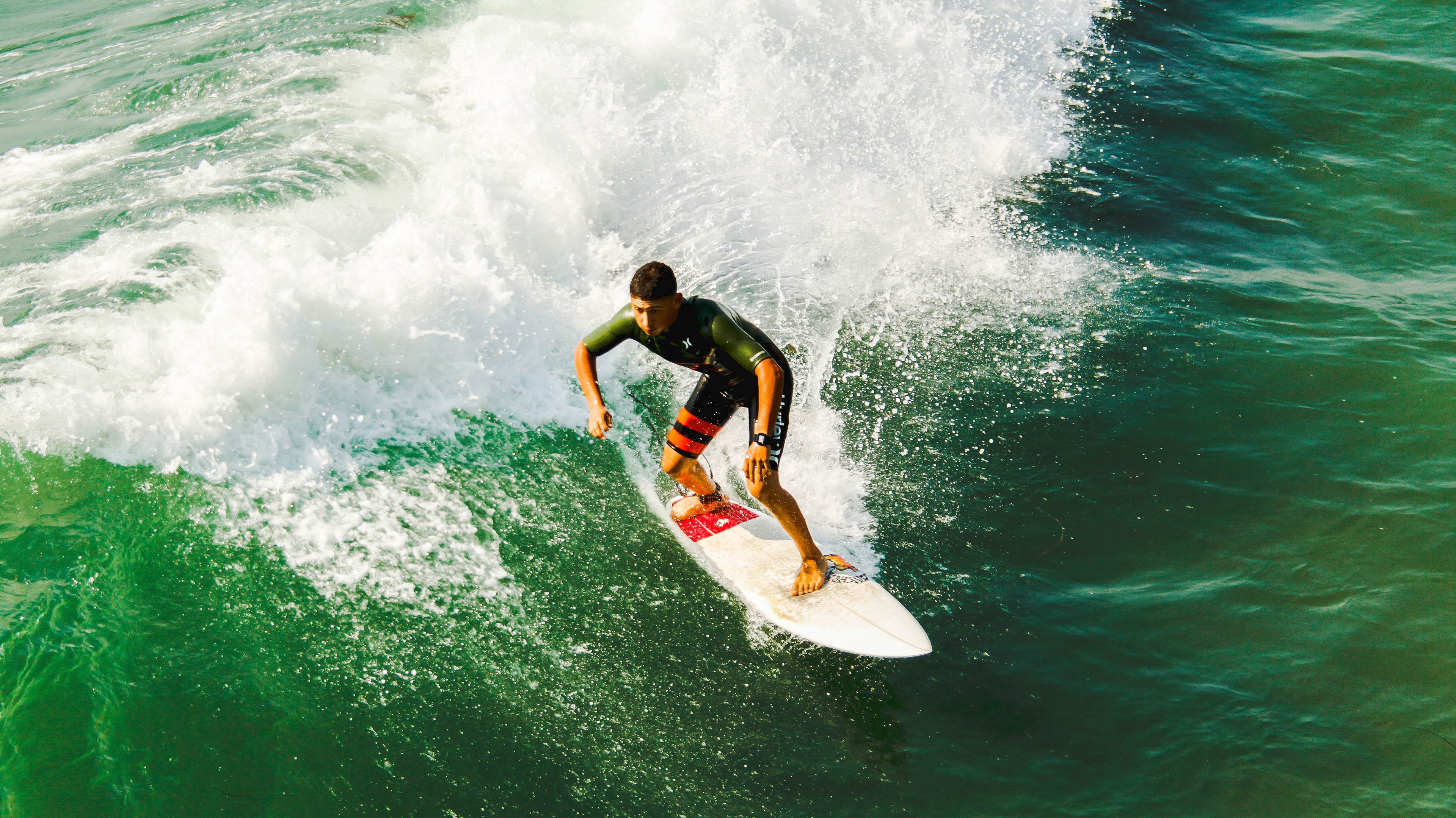 九游娱乐官网-“年度黑马：联盟中最让人惊喜的崛起球队”，联盟崛起阵容推荐