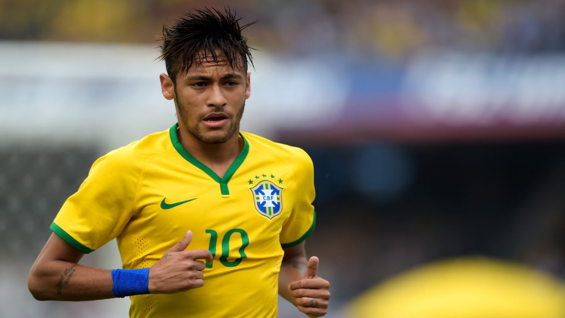 九游体育网页登陆-球场上的“战术大师”：揭示球队胜利密码，球员战术意识