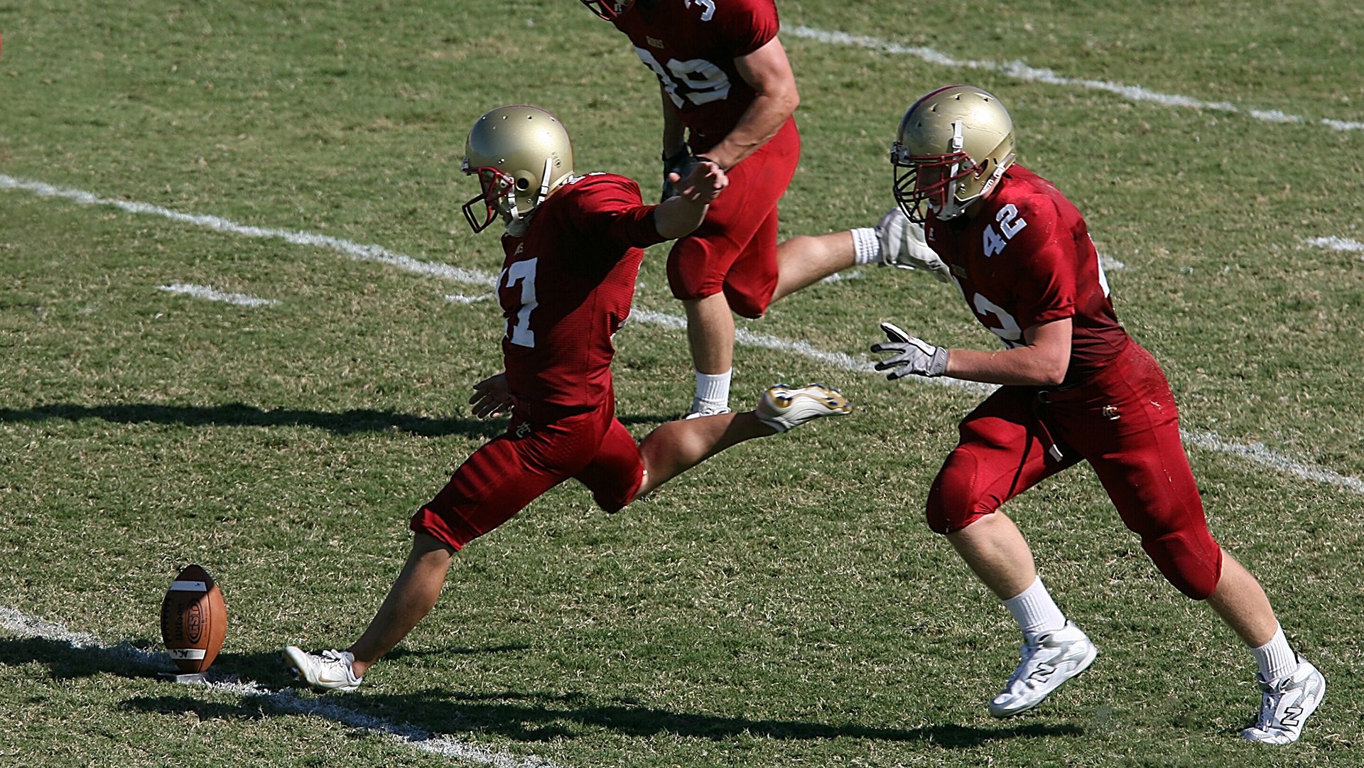 九游注册-青年运动员的崛起：迎来新一轮拼搏热潮，青年田径运动员